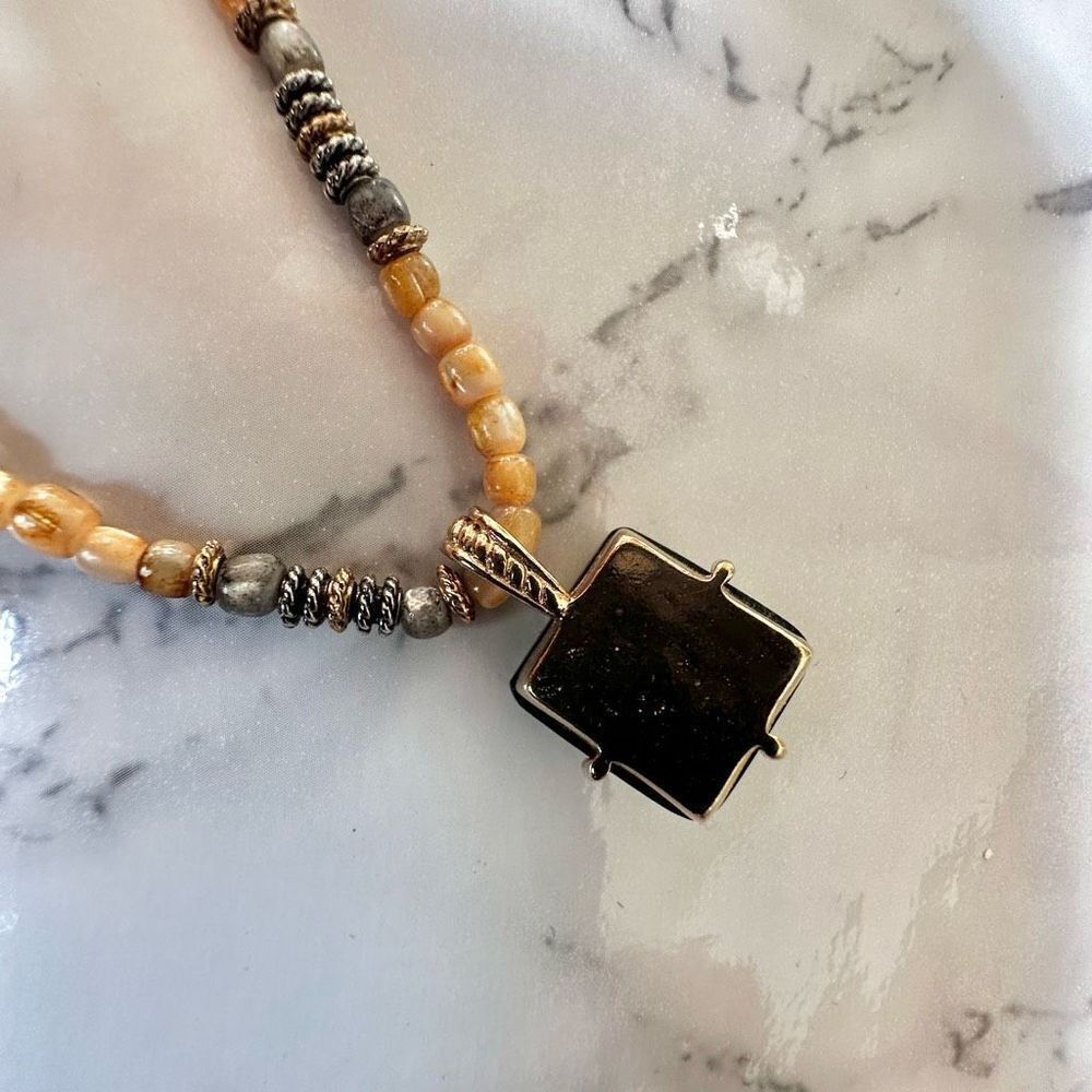Liz Claiborne vintage abalone pendant necklace - Picture 5 of 13